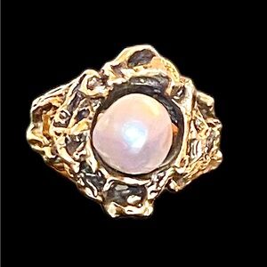 Genuine Pearl & 14k Gold ring